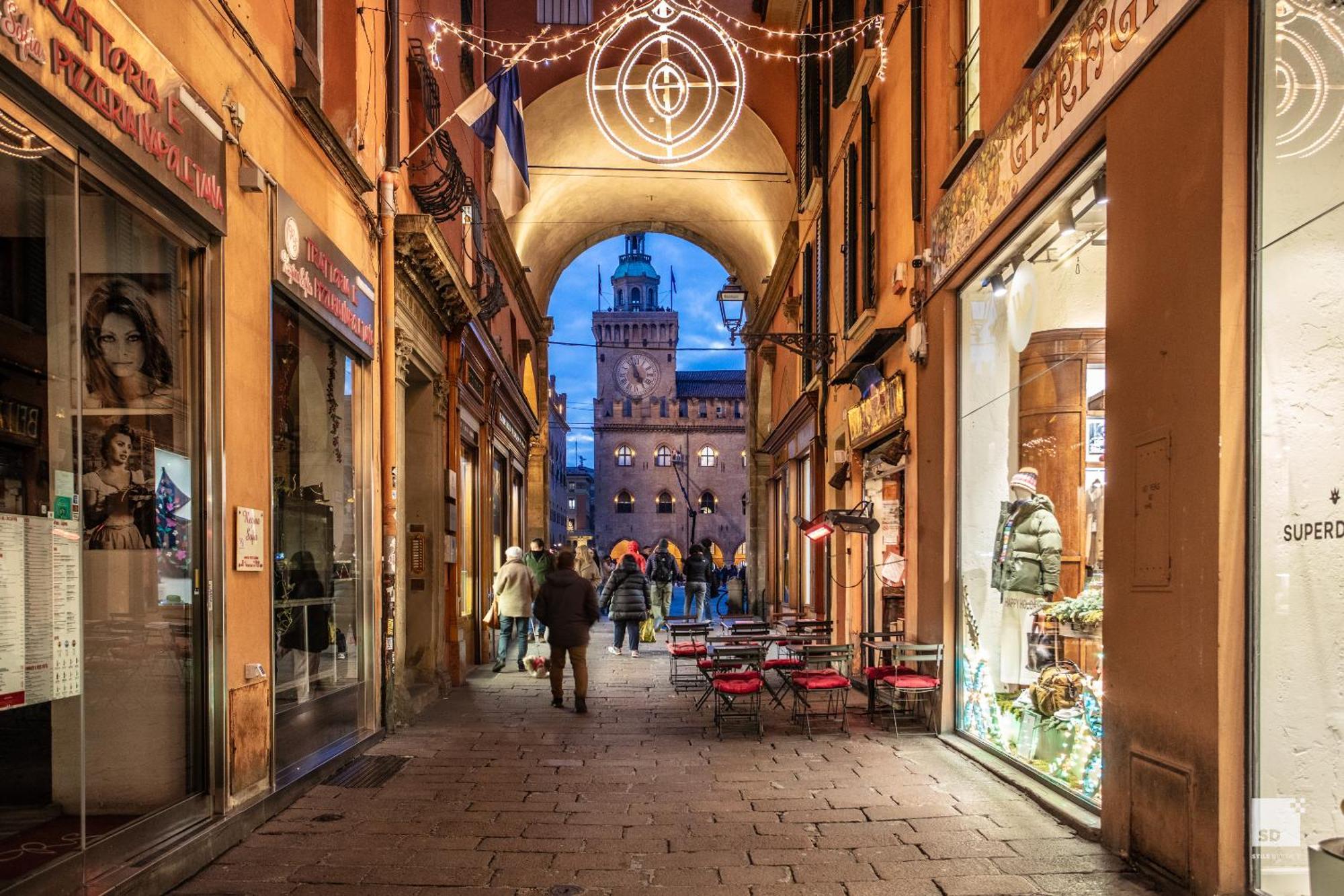 Urbanicooh Garisenda - Piazza Maggiore View 博洛尼亚 外观 照片