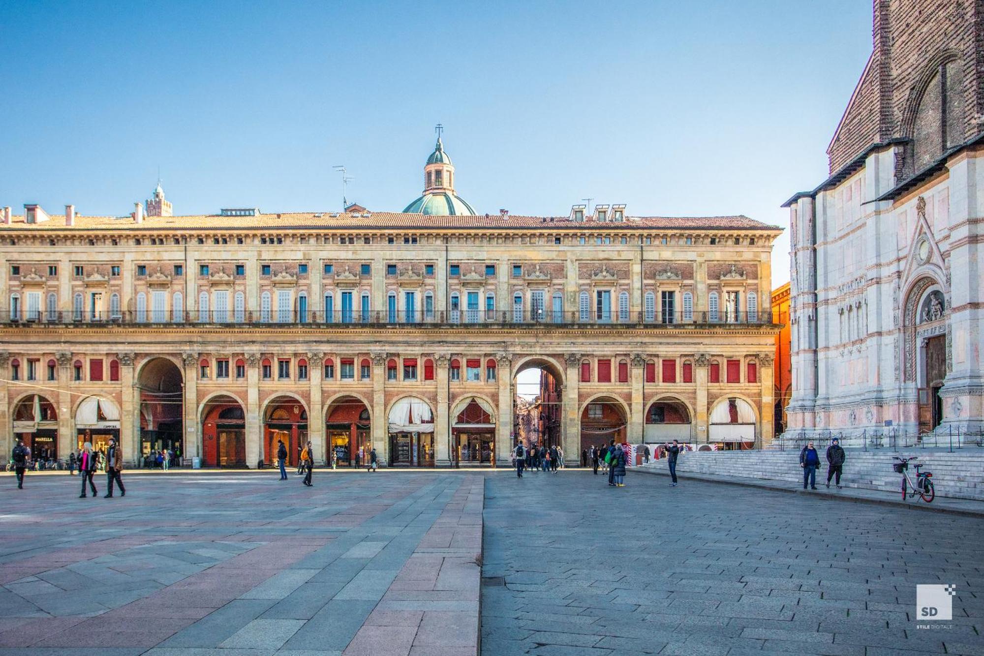 Urbanicooh Garisenda - Piazza Maggiore View 博洛尼亚 外观 照片